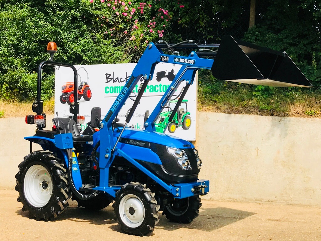 New Solis 20 Compact Tractor with Loader & Bucket Blacktrac Compact