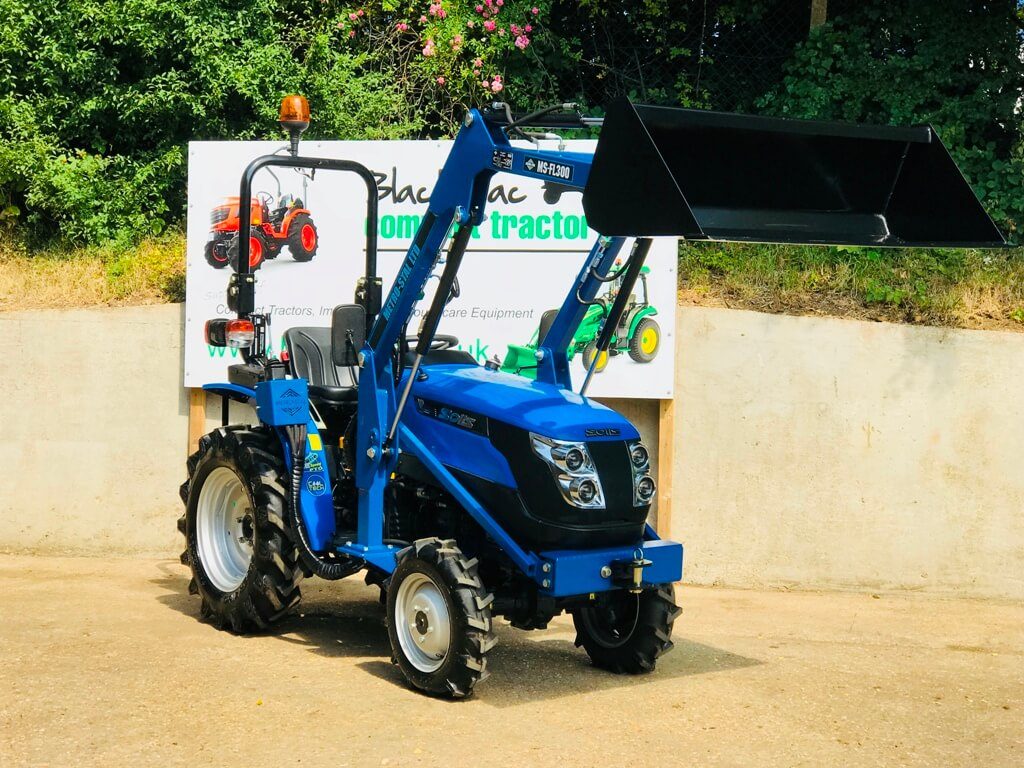 New Solis 20 Compact Tractor with Loader & Bucket Blacktrac Compact