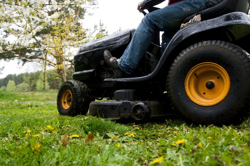 Sit on Lawn mower