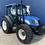 Front view of of New Holland T4030 Tractor
