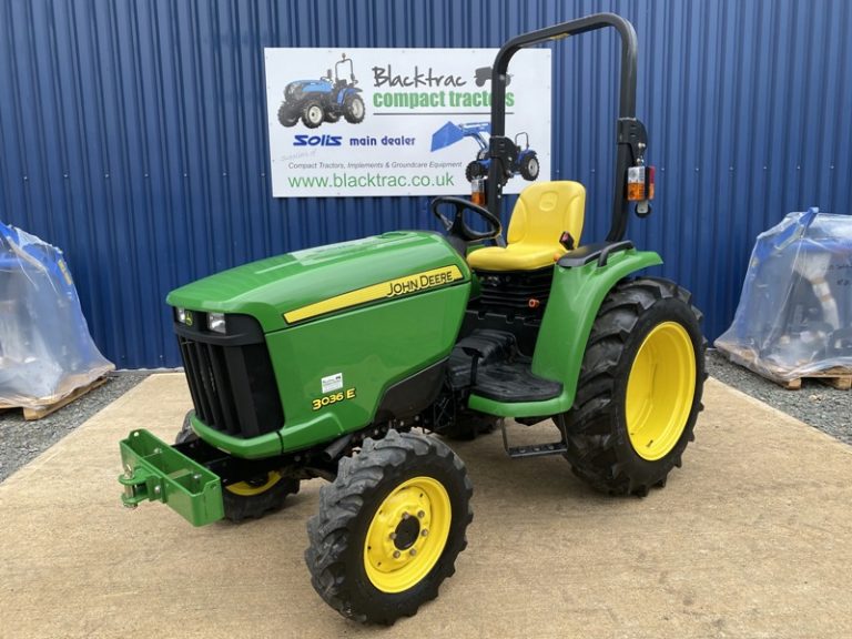 John Deere Compact Tractors Blacktrac Compact Tractors