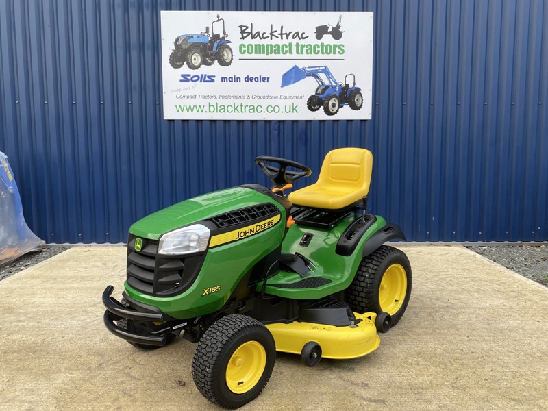 Front view of John Deere X165 Ride On Mower