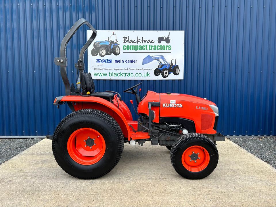Kubota Compact Tractors - Blacktrac Compact Tractors