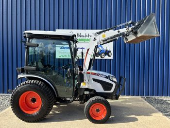Bobcat CT2535 HST 4WD Compact Tractor with Cab, Front Loader & Bucket