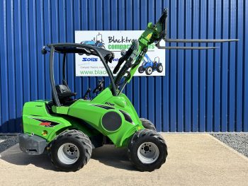 Avant 650i 4WD Telescopic Loader with Pallet Forks