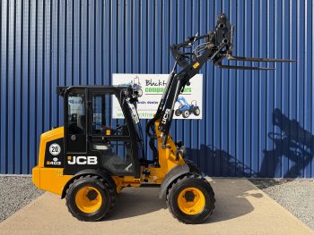 JCB 403 4WD Articulated Loader with Bucket & Pallet Forks