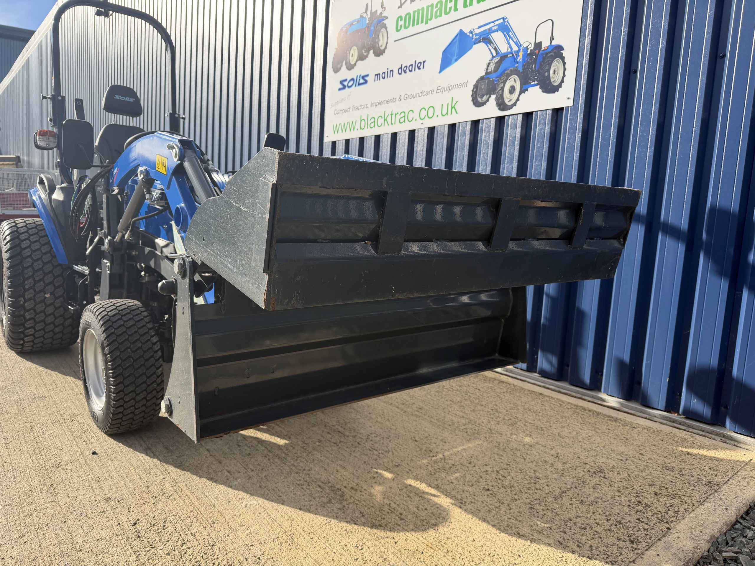 Used Solis 26 HST Compact Tractor with Loader - Blacktrac Compact Tractors